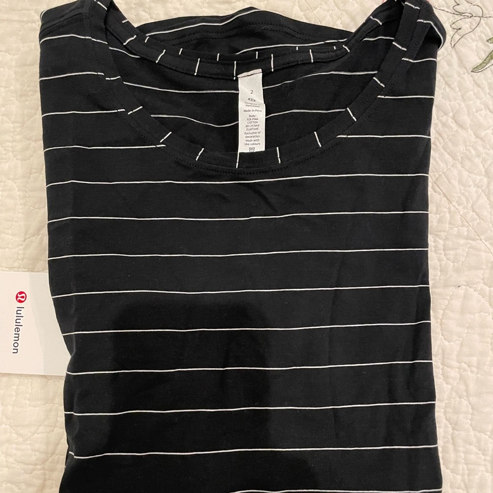 NWT lululemon love crew size 2